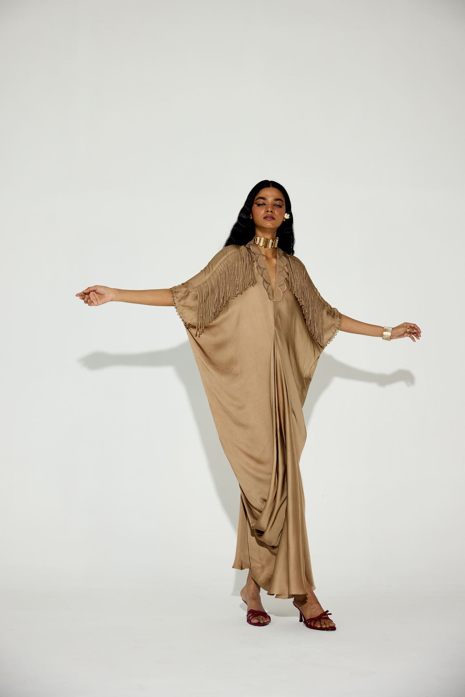Indy Handcrfated Fringed & Scalloped Neck Draped Kaftan