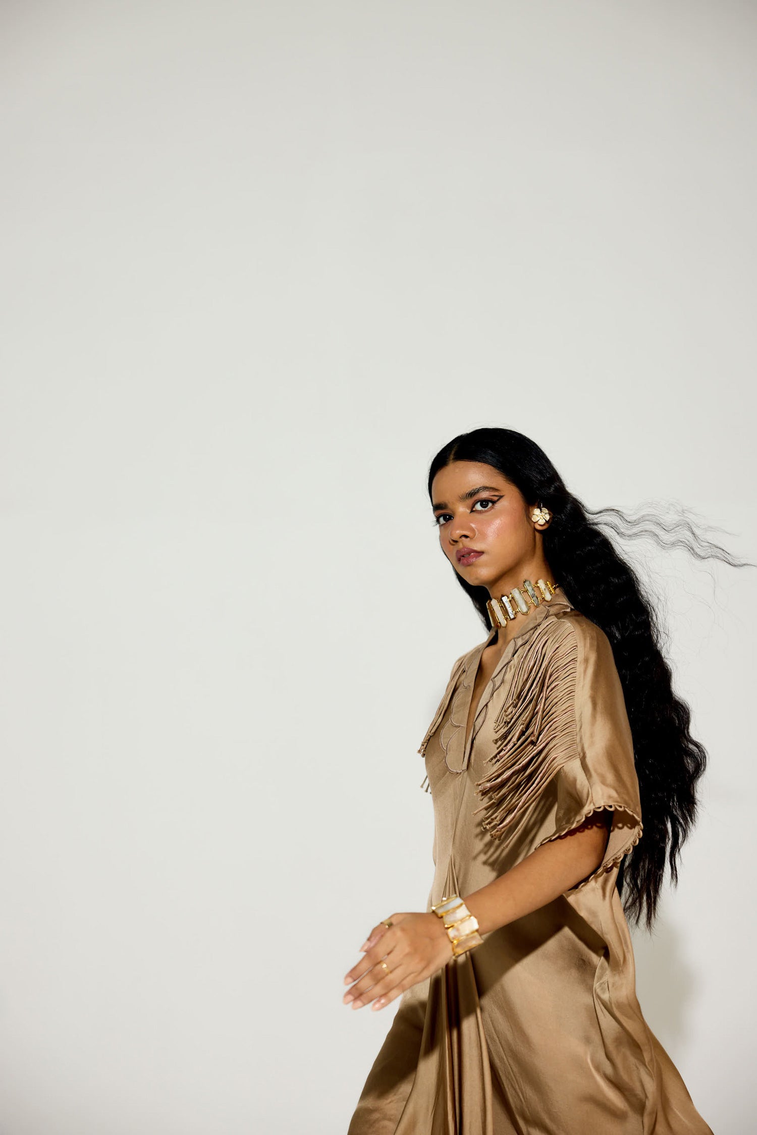 Indy Handcrfated Fringed & Scalloped Neck Draped Kaftan