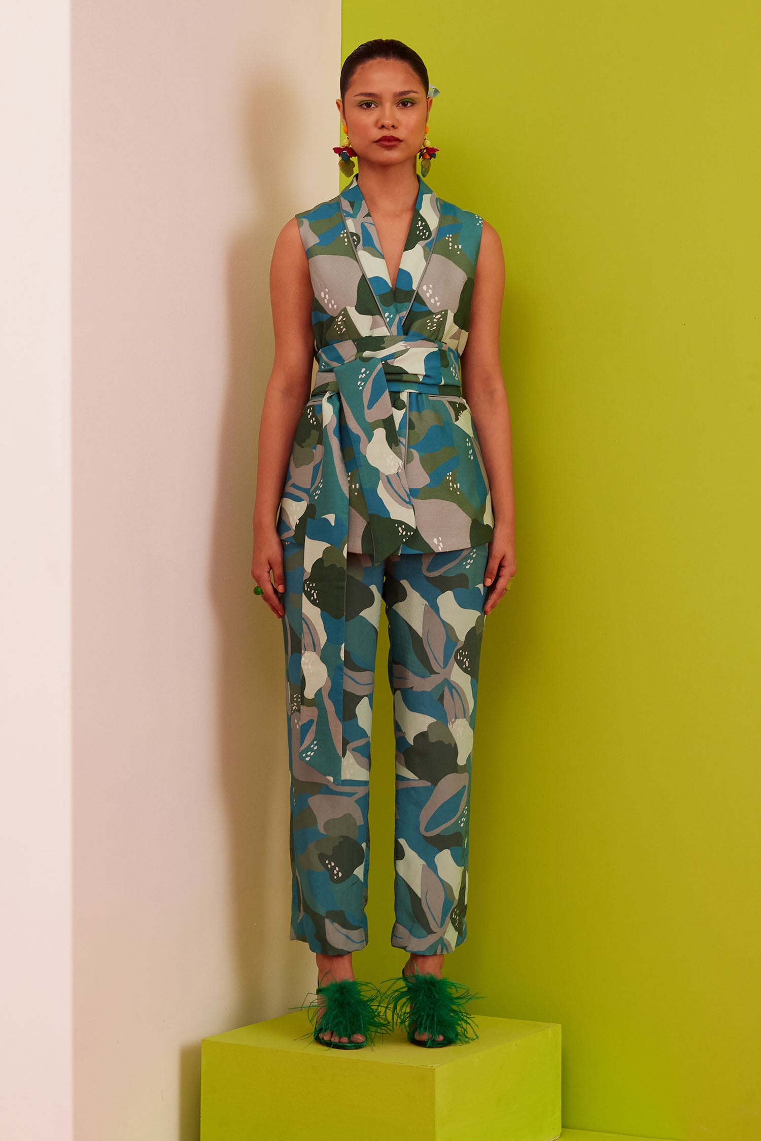 Dan-Dan Printed Pant Suit