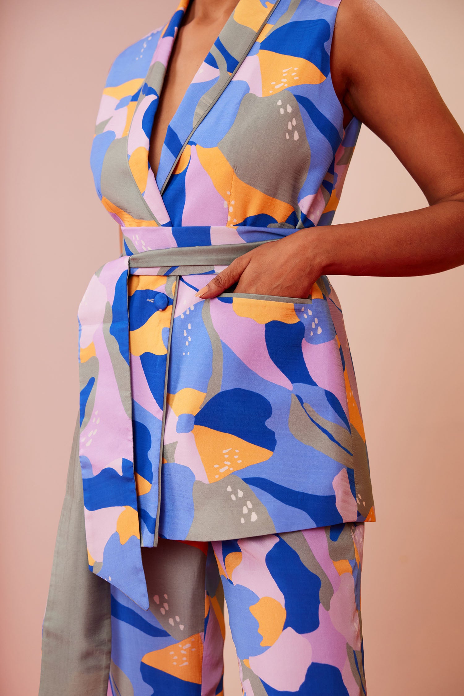 Dan-Dan Printed Pant Suit