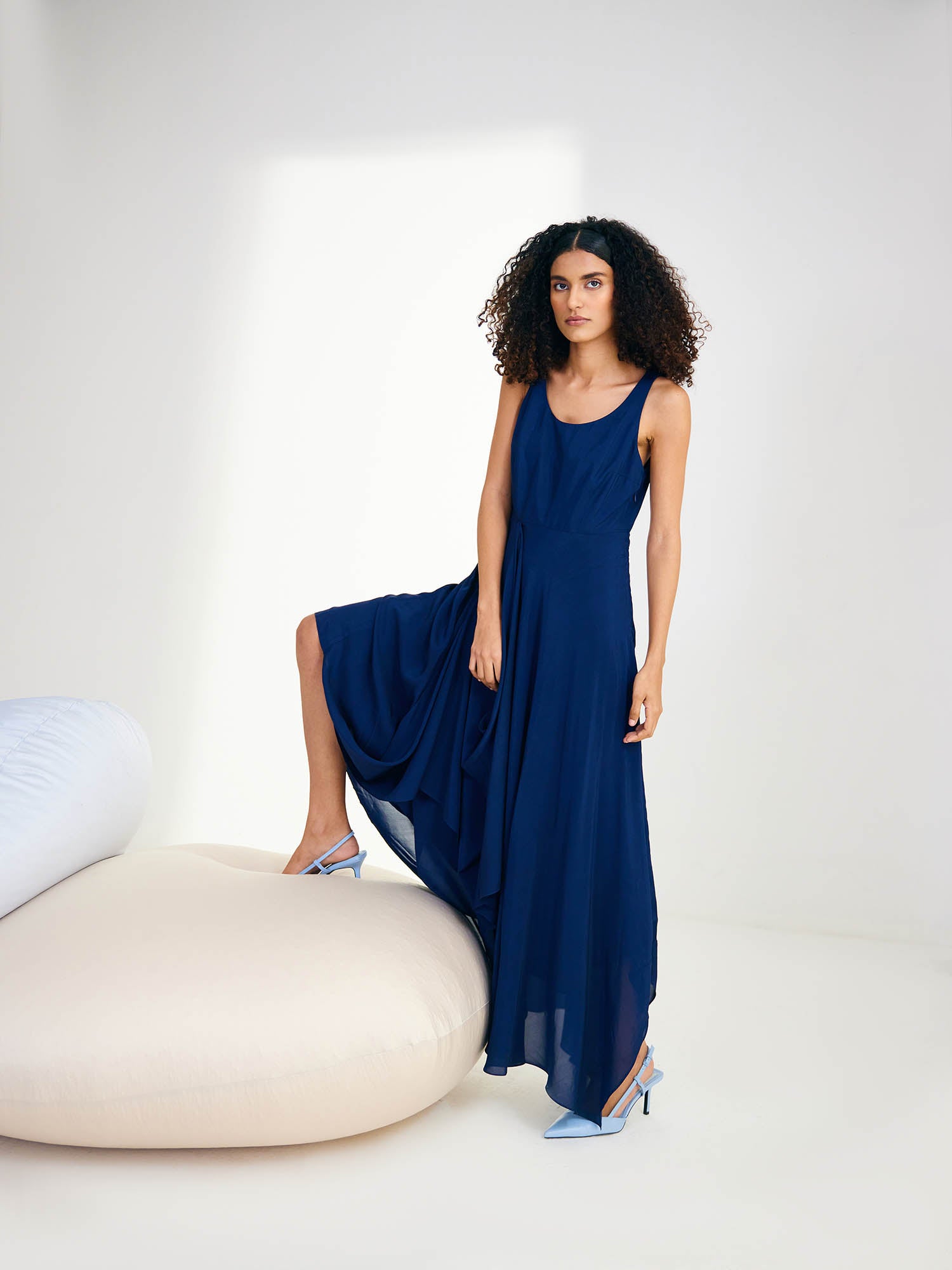 Jelo Color Blocked Cape Dress
