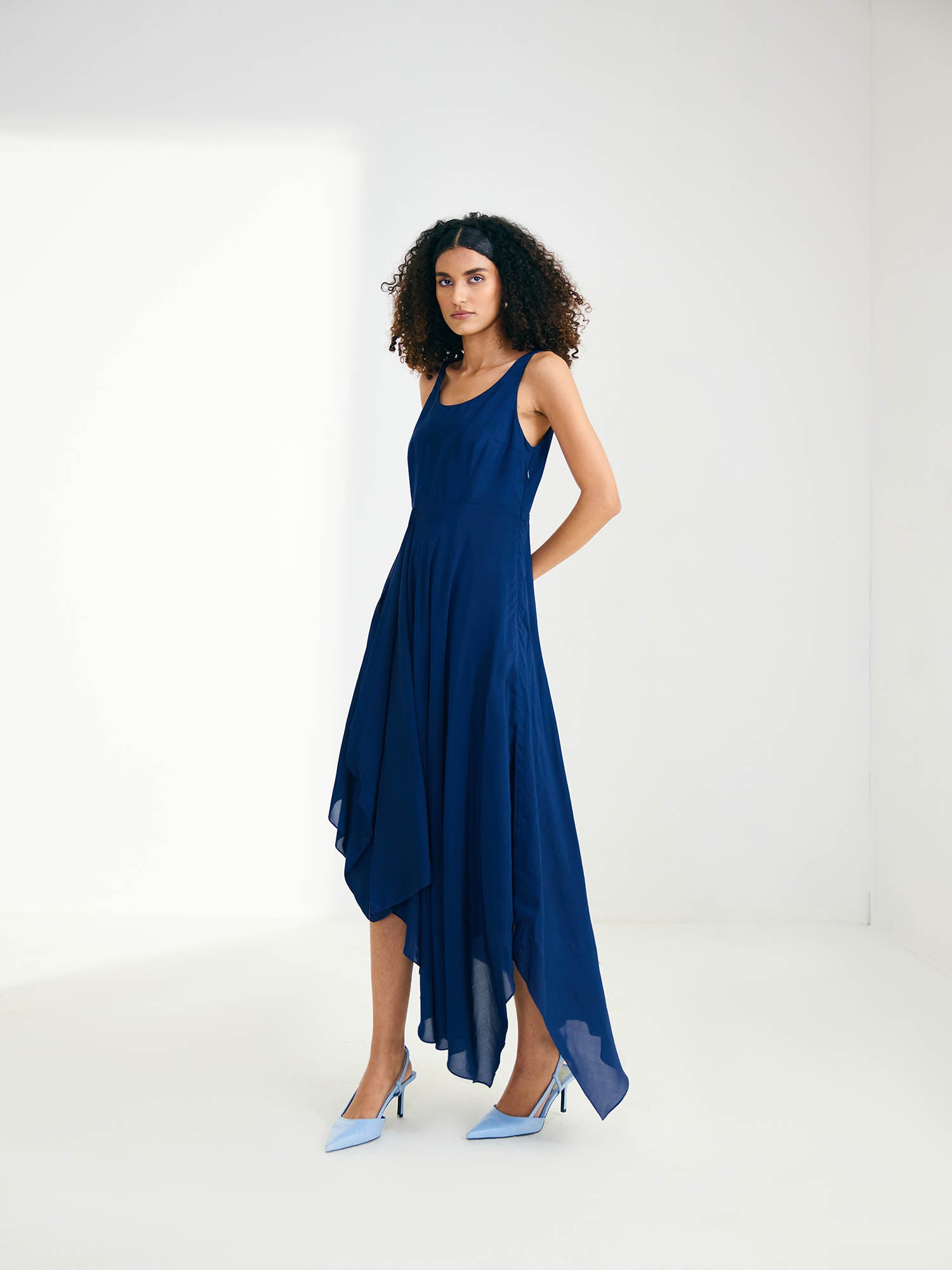 Jelo Color Blocked Cape Dress