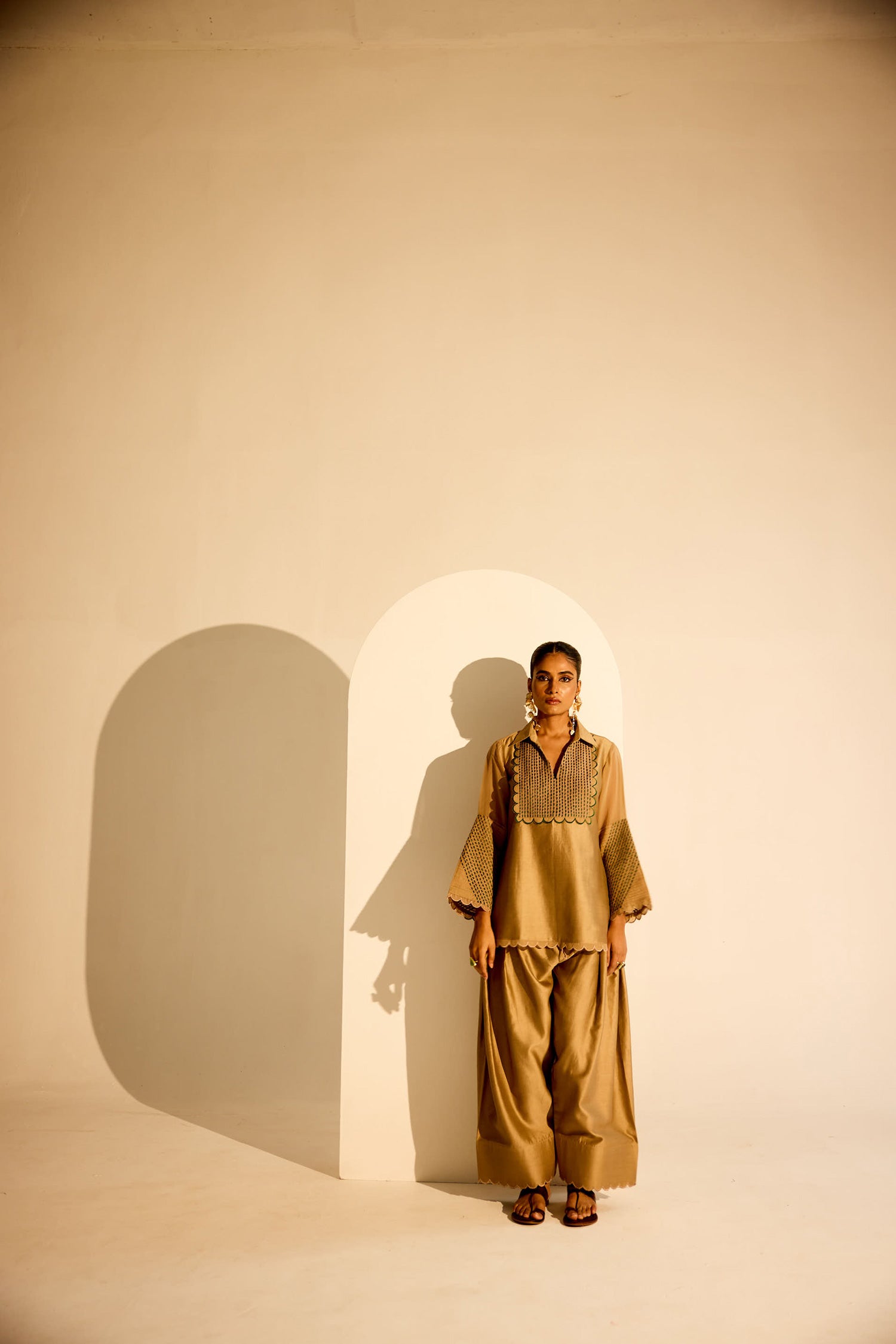 Zara Farshi Co-ord (Vintage Beige)