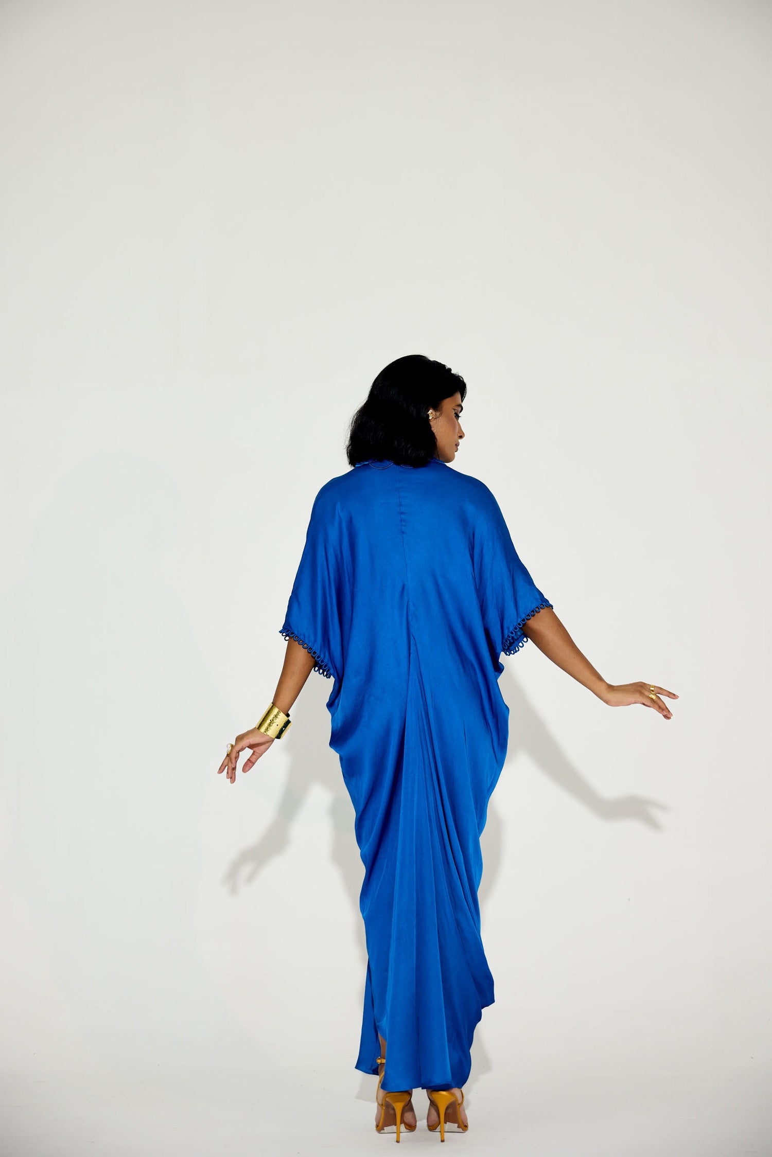 Indy Handcrfated Fringed & Scalloped Neck Draped Kaftan